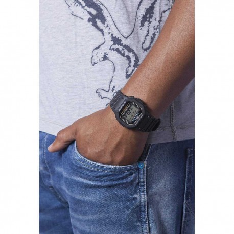 Ρολόι G-SHOCK Chronograph Black Rubber Strap DW-5600UE-1ER 